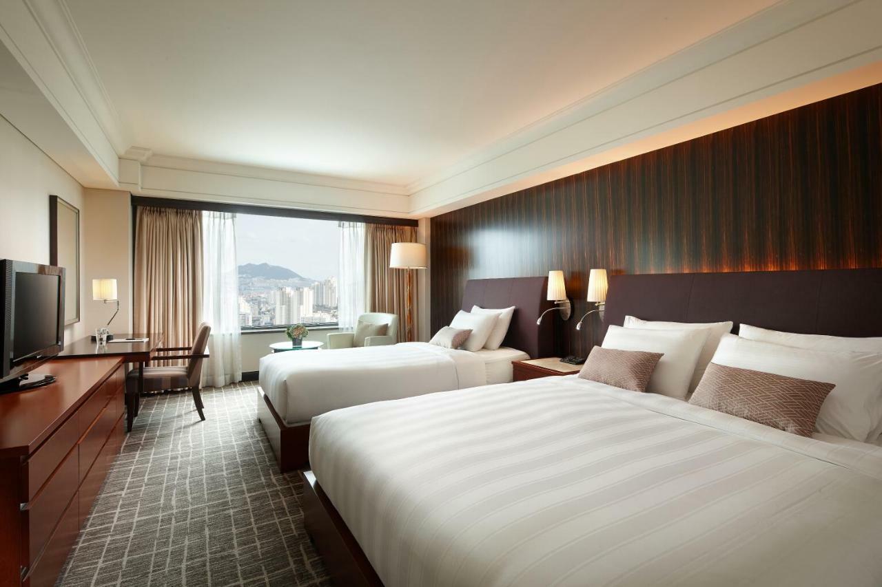 Lotte Hotel Busan Bagian luar foto